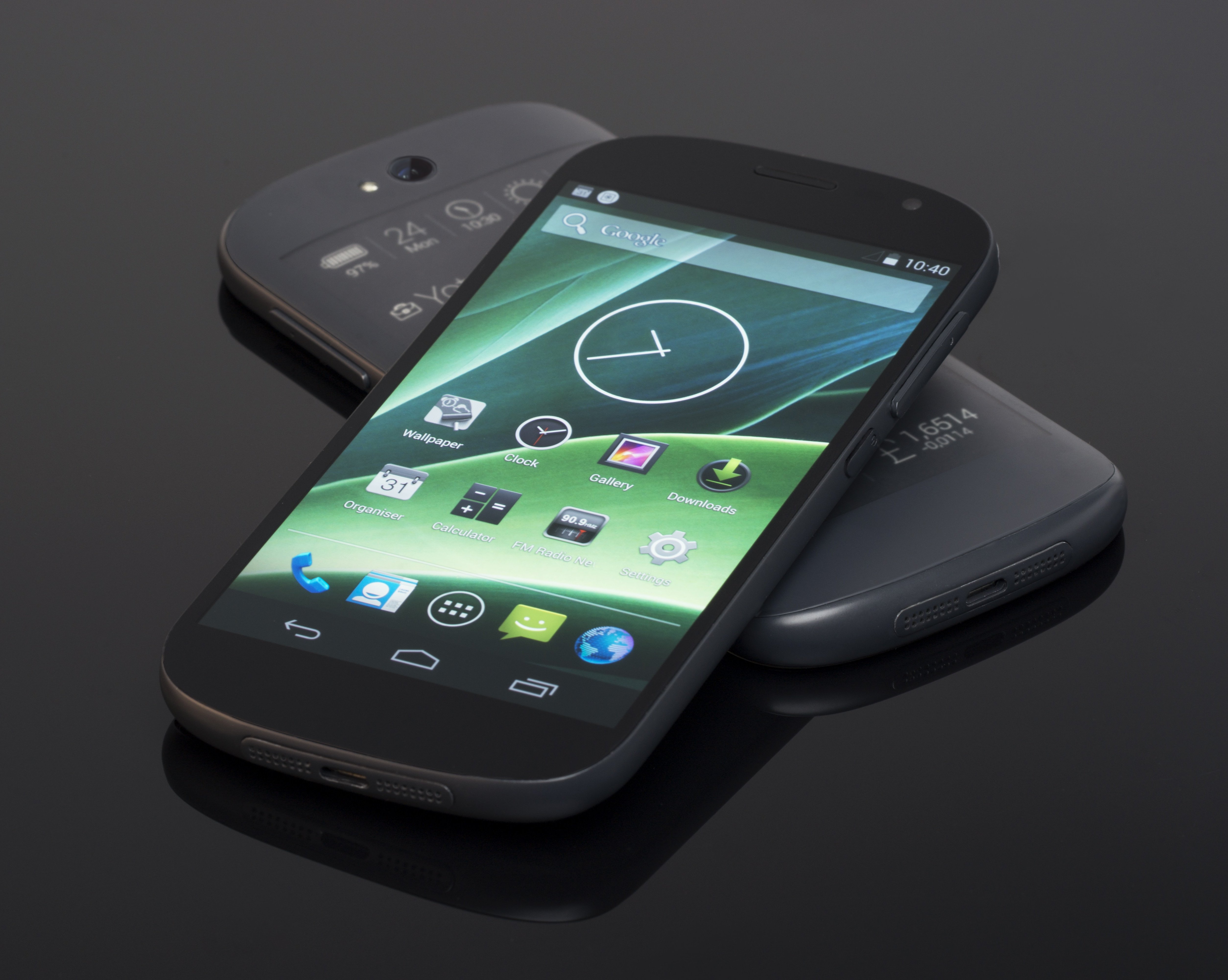 5 вещей, которые можно купить вместо YotaPhone 2